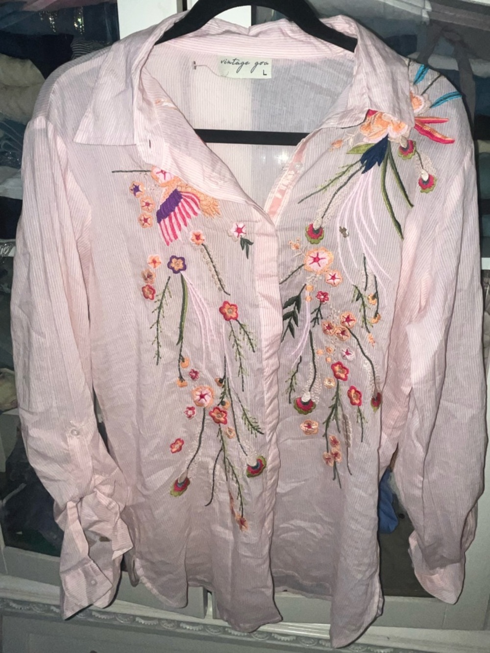 🌺NWOT size LG boutique brand Vintage Goa  Embroidered Floral Button Down Shirt